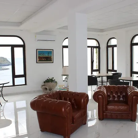 Hotel Palinuro 3*
