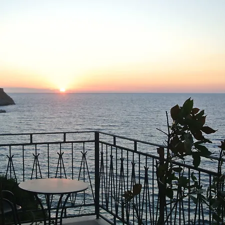 Hotel Palinuro 3*