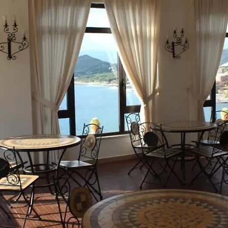 Hotel Palinuro Палинуро