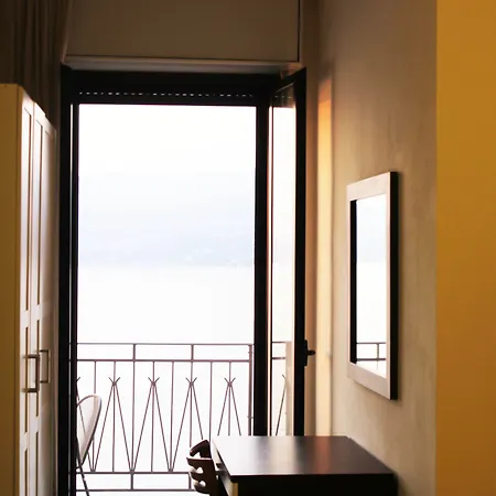 ホテル Hotel Palinuro