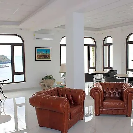 فندق Hotel Palinuro 3*