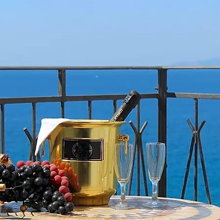 Hotel Palinuro 3* بالينورو