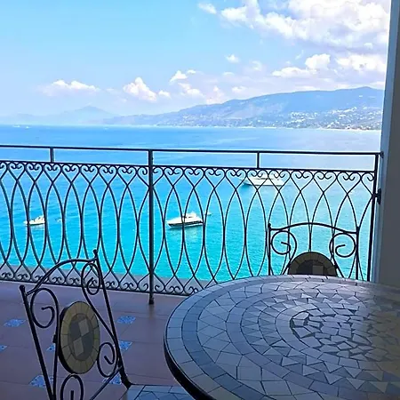 Hotel Palinuro فندق