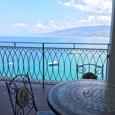 Hotel Palinuro فندق