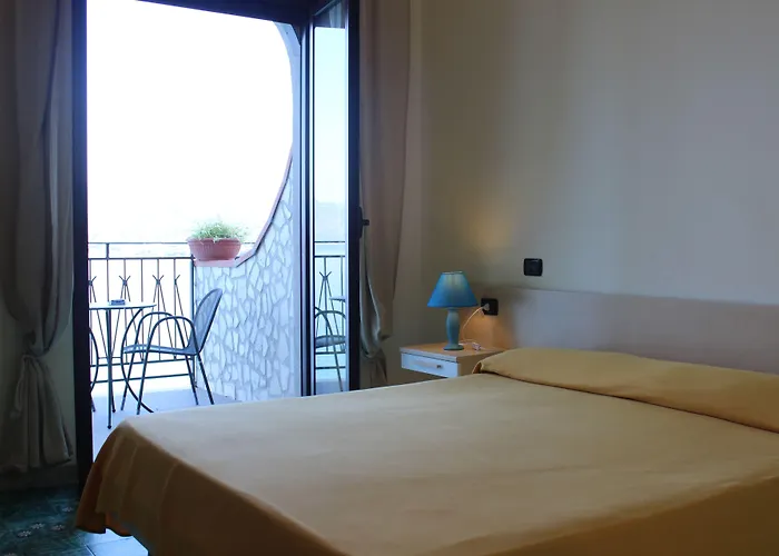 Hotel Palinuro Отель Палинуро