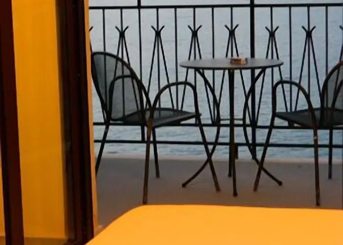 Hotel Palinuro Палинуро