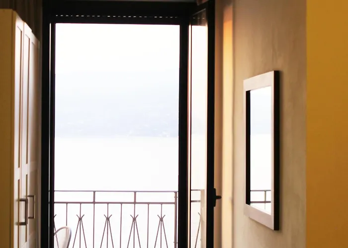 Hotel Palinuro Палинуро