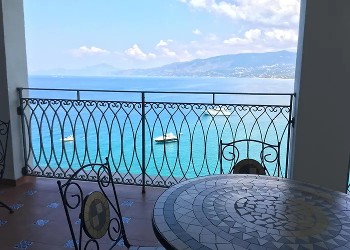 Hotel Palinuro Отель